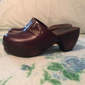 Calleen Cordero Clogs